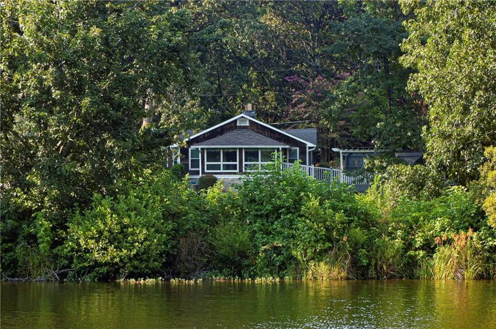 4585 Park Drive Pine Lake, GA 30072