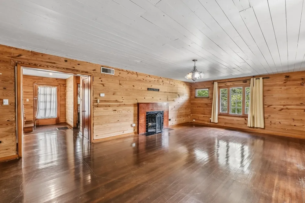 1505 20th Street Huntsville, TX 77340