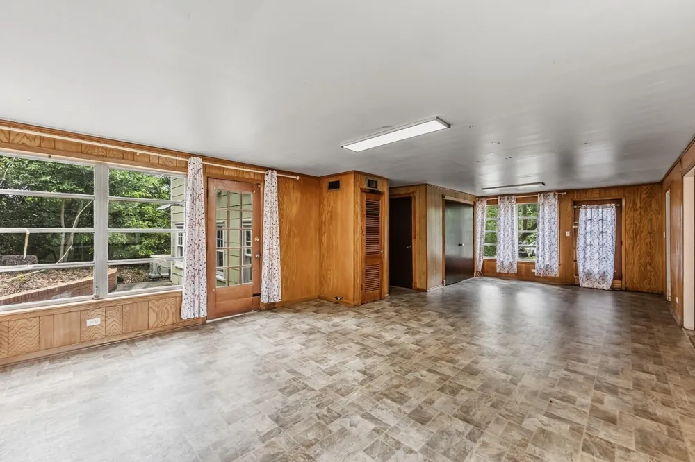 1505 20th Street Huntsville, TX 77340