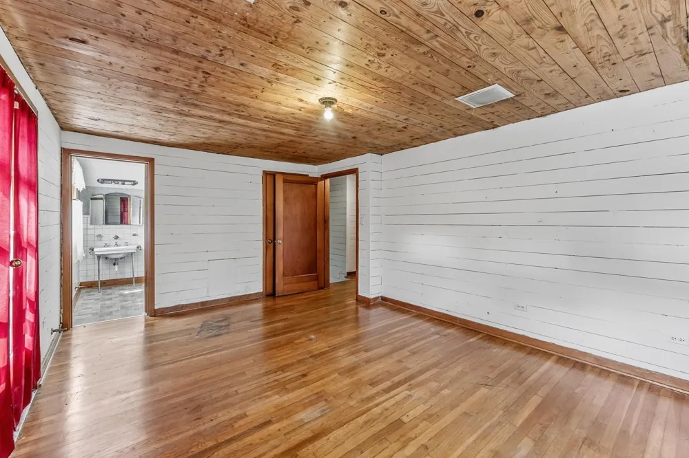 1505 20th Street Huntsville, TX 77340