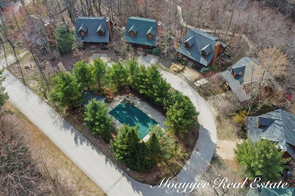 6459 Lilypad Lane Saugatuck, MI 49453