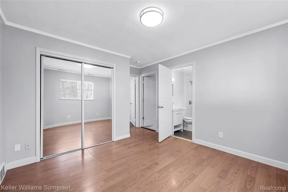 20015 Five Points Street Redford Charter Township, MI 48240