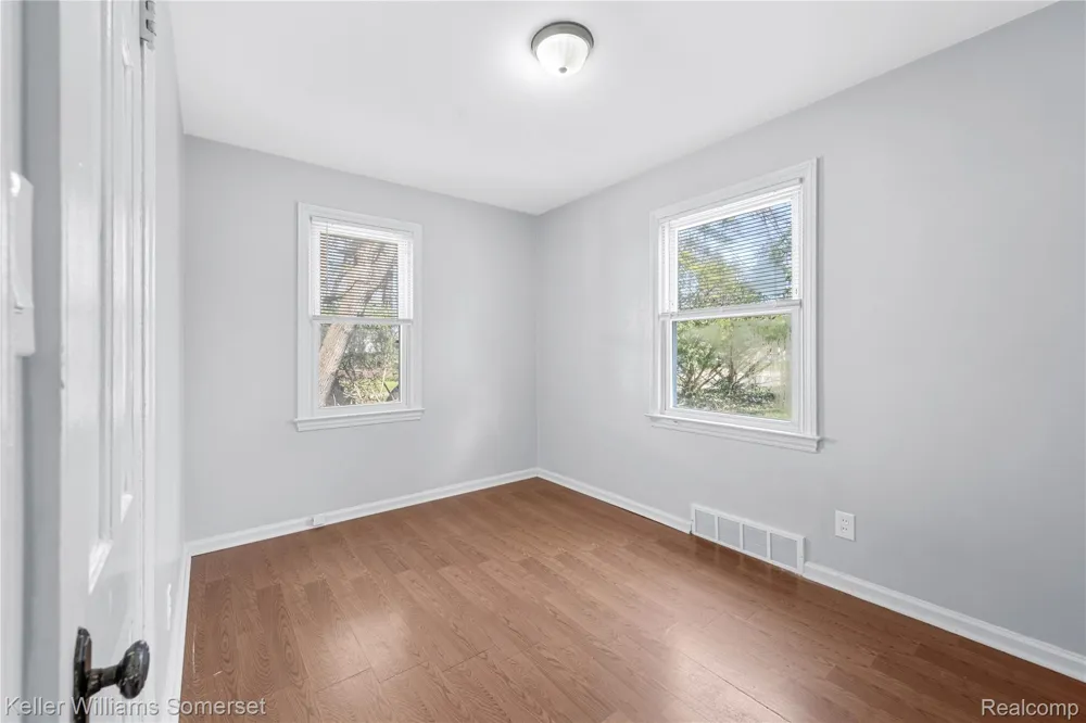 20015 Five Points Street Redford Charter Township, MI 48240
