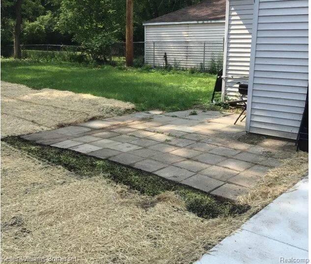 20015 Five Points Street Redford Charter Township, MI 48240