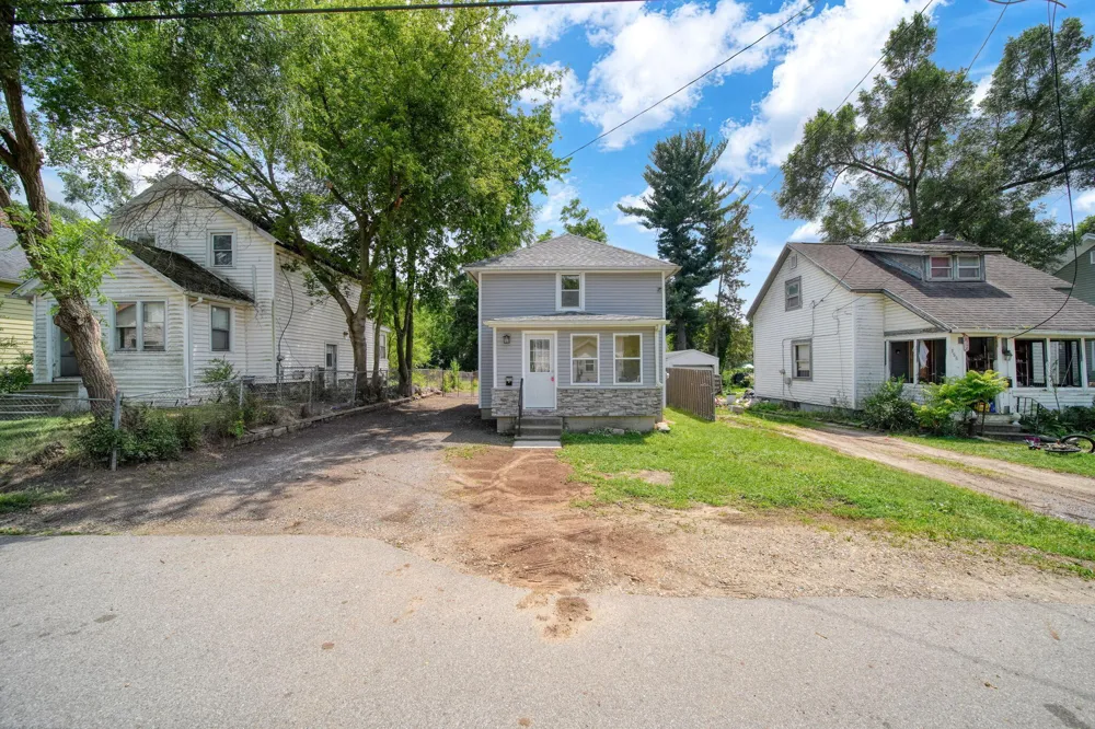 153 Hollis Street Summit Township, MI 49203