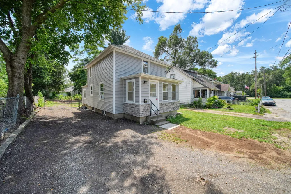 153 Hollis Street Summit Township, MI 49203