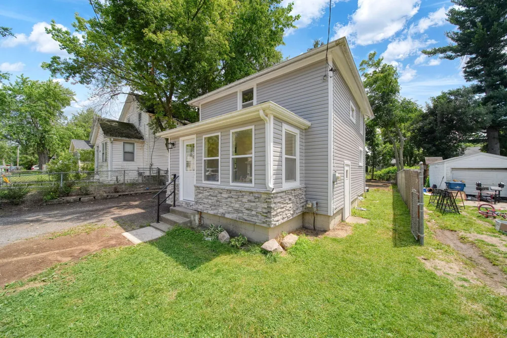 153 Hollis Street Summit Township, MI 49203