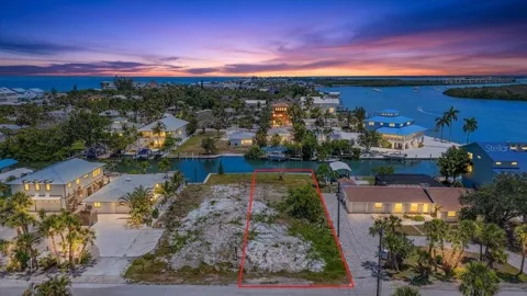 190 MOCKINGBIRD LANE