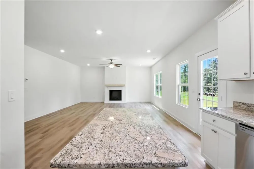 305 Rachel Lane Hartwell, GA 30643