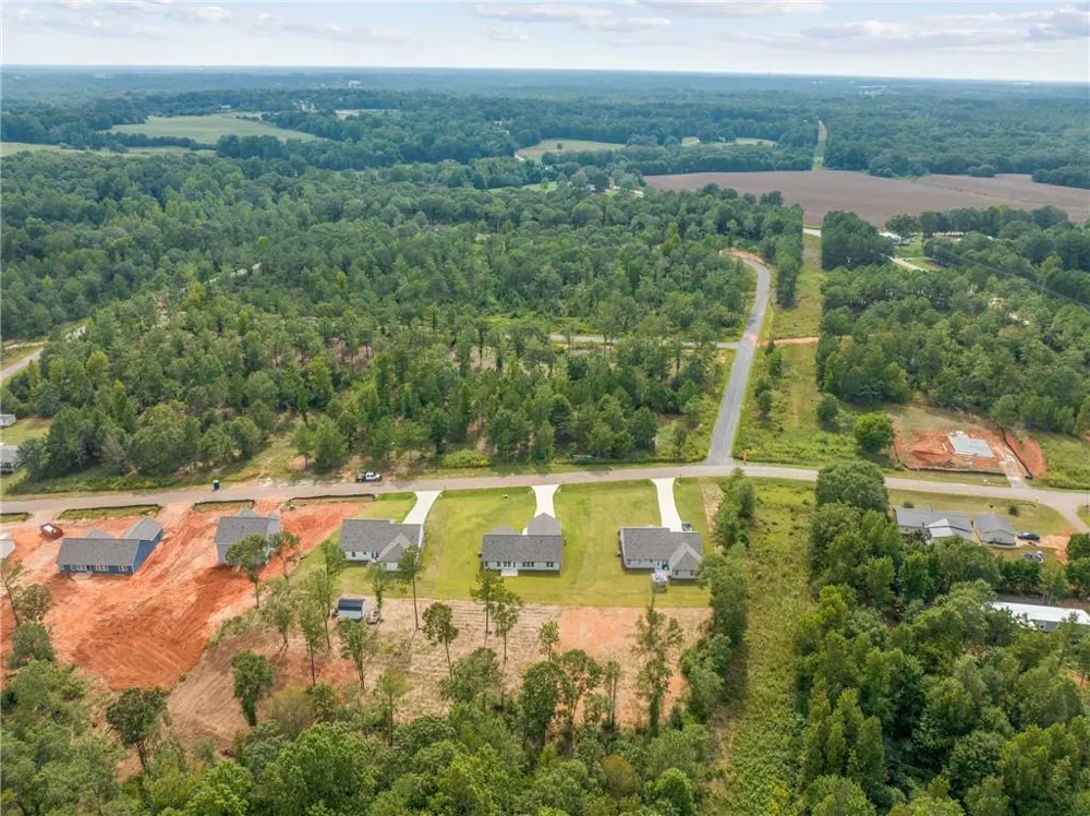 305 Rachel Lane Hartwell, GA 30643