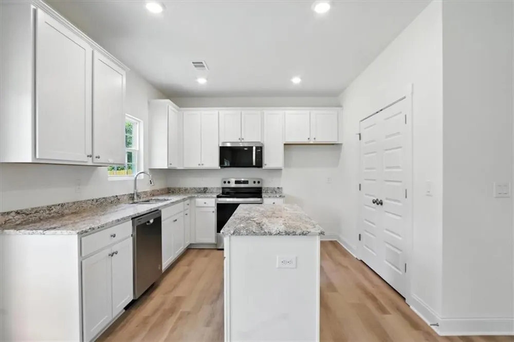 305 Rachel Lane Hartwell, GA 30643