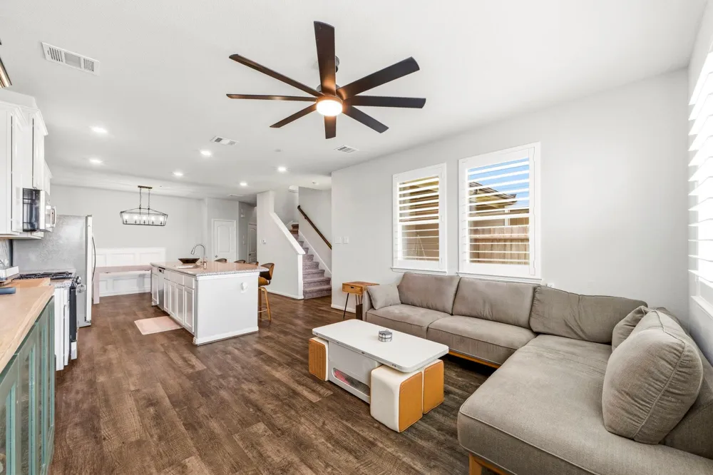 5532 Evanston Lane Pasadena, TX 77505