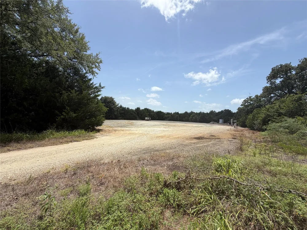 Lcr 758 Thornton, TX 76687