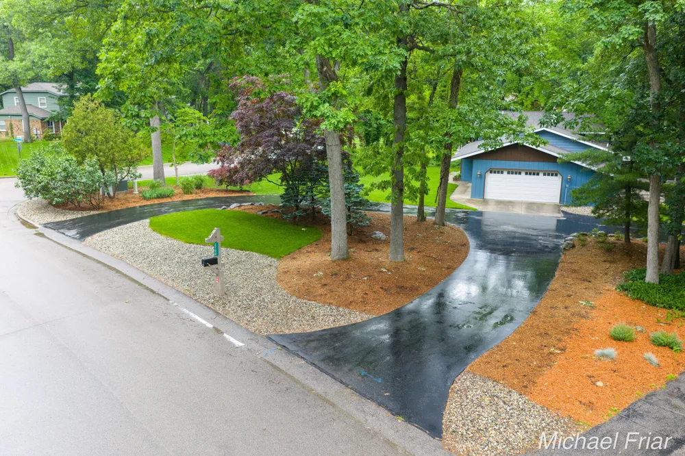 2700 Shadowbrook Drive SE Cascade Charter Township, MI 49546