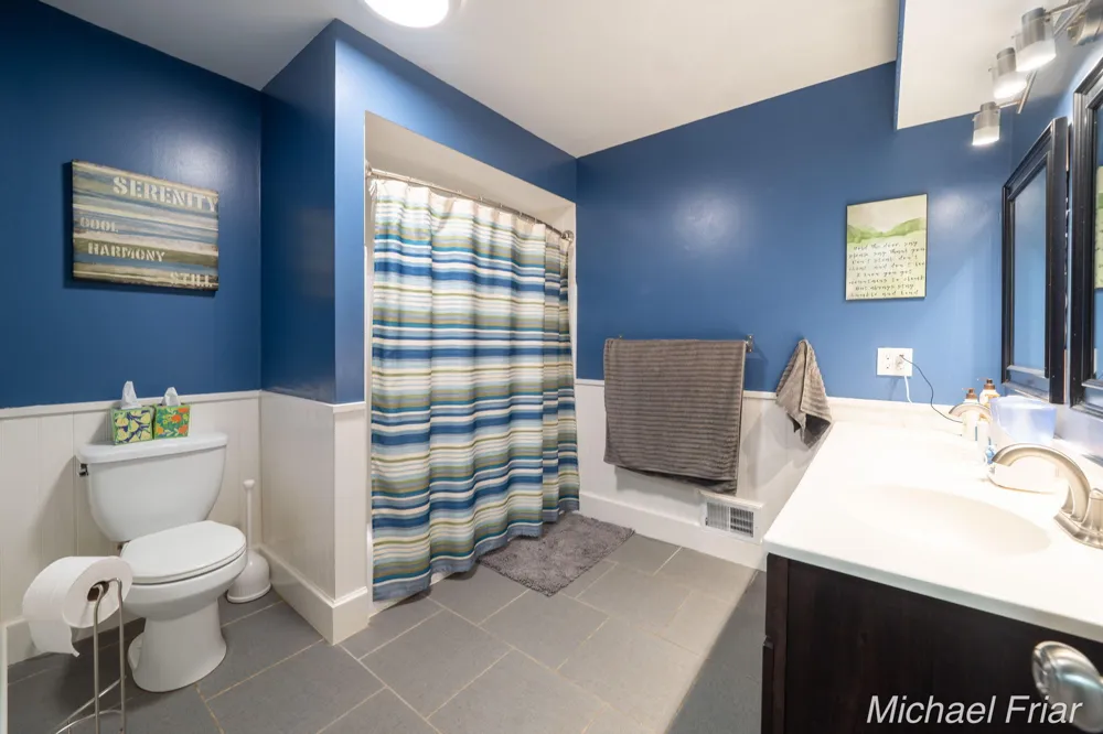 2700 Shadowbrook Drive SE Cascade Charter Township, MI 49546