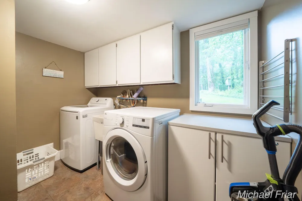 2700 Shadowbrook Drive SE Cascade Charter Township, MI 49546