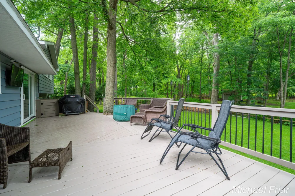 2700 Shadowbrook Drive SE Cascade Charter Township, MI 49546
