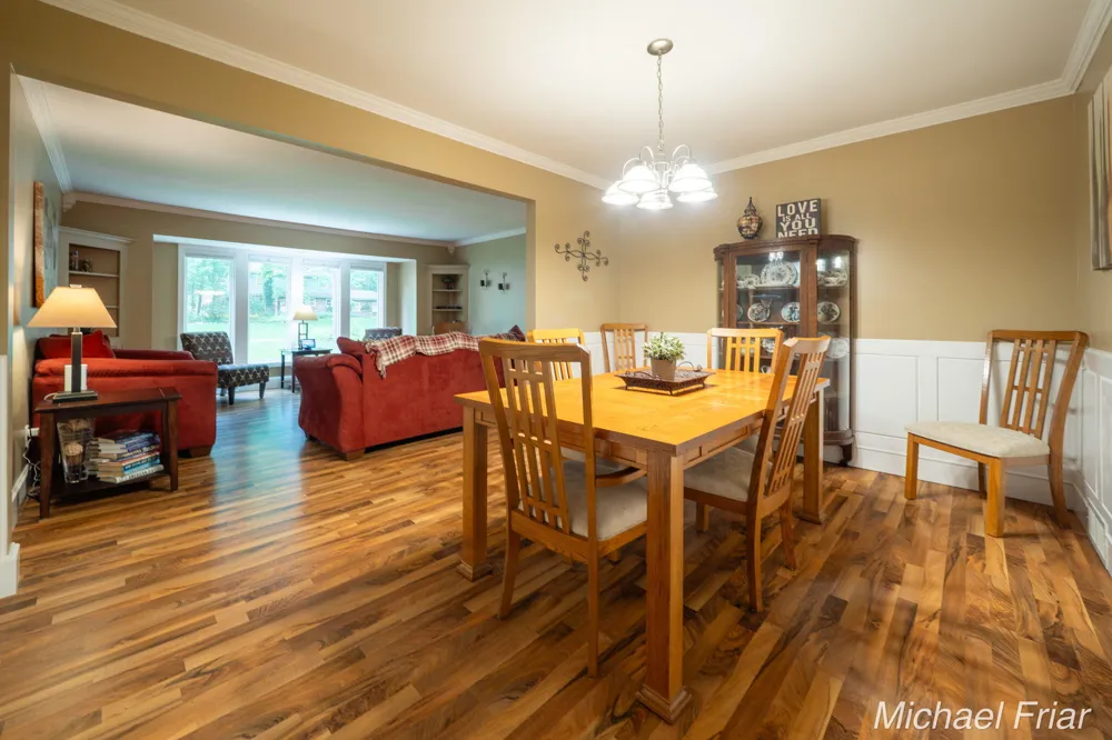 2700 Shadowbrook Drive SE Cascade Charter Township, MI 49546