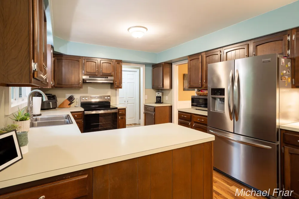2700 Shadowbrook Drive SE Cascade Charter Township, MI 49546