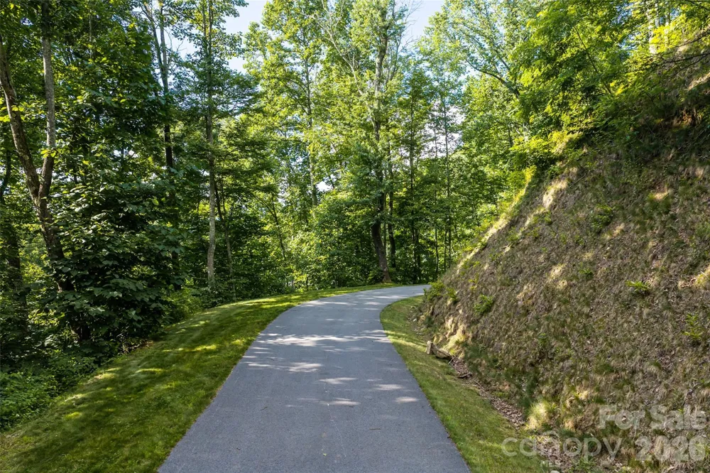 1043 Moss Creek Lane #69 Swannanoa, NC 28778