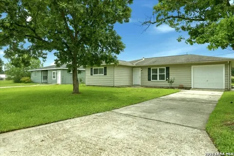 3411 Bowling Ln.