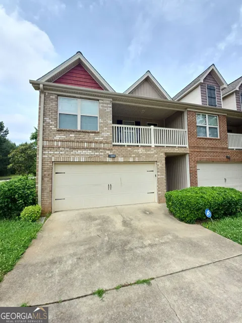 1098 McConaughy CT