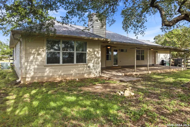 157 Park Road Bandera, TX 78003