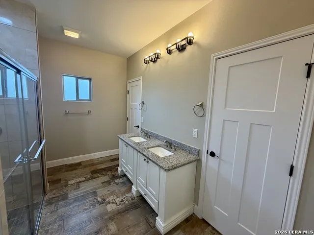 17059 FM 1021 El Indio, TX 78860