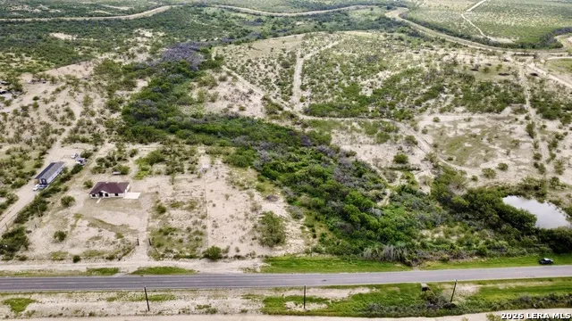 17059 FM 1021 El Indio, TX 78860