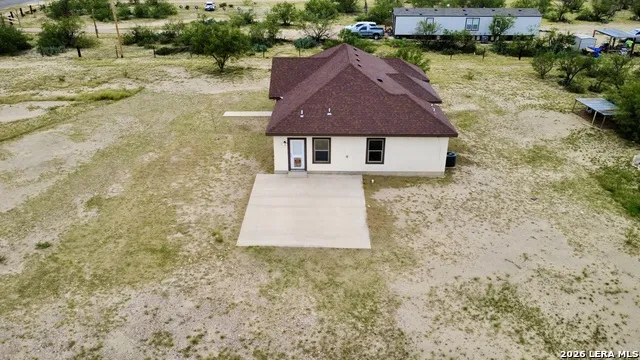 17059 FM 1021 El Indio, TX 78860