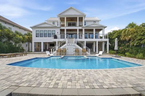3950 Cuttysark Cove