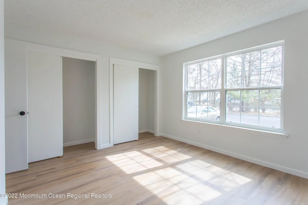 49 Diane Drive Tinton Falls, NJ 07753