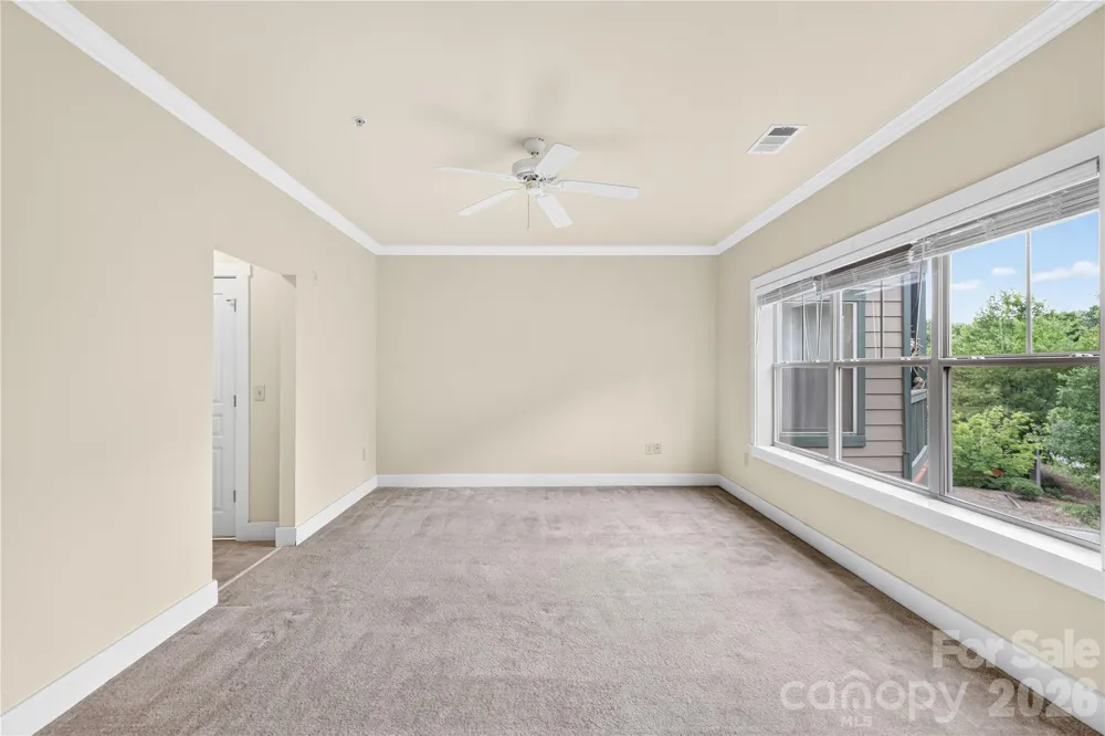 9 Kenilworth Knolls #303 Asheville, NC 28805