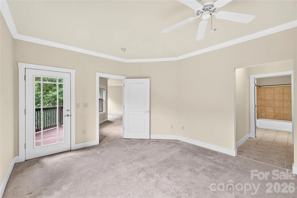 9 Kenilworth Knolls #303 Asheville, NC 28805