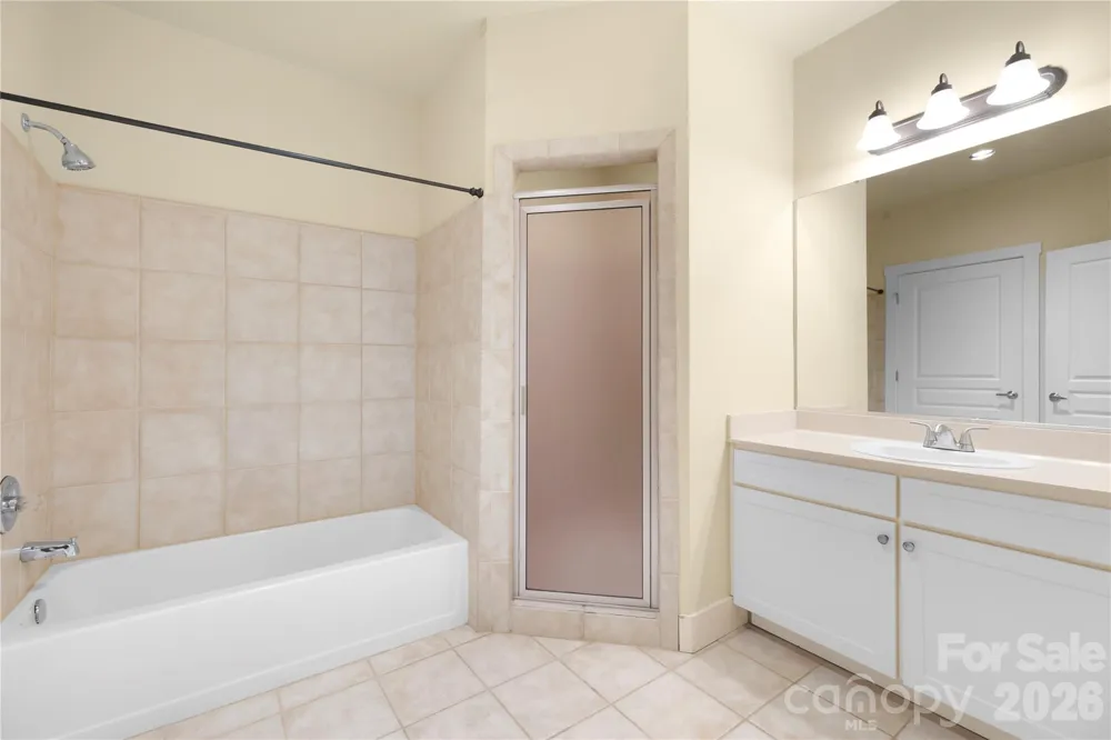 9 Kenilworth Knolls #303 Asheville, NC 28805