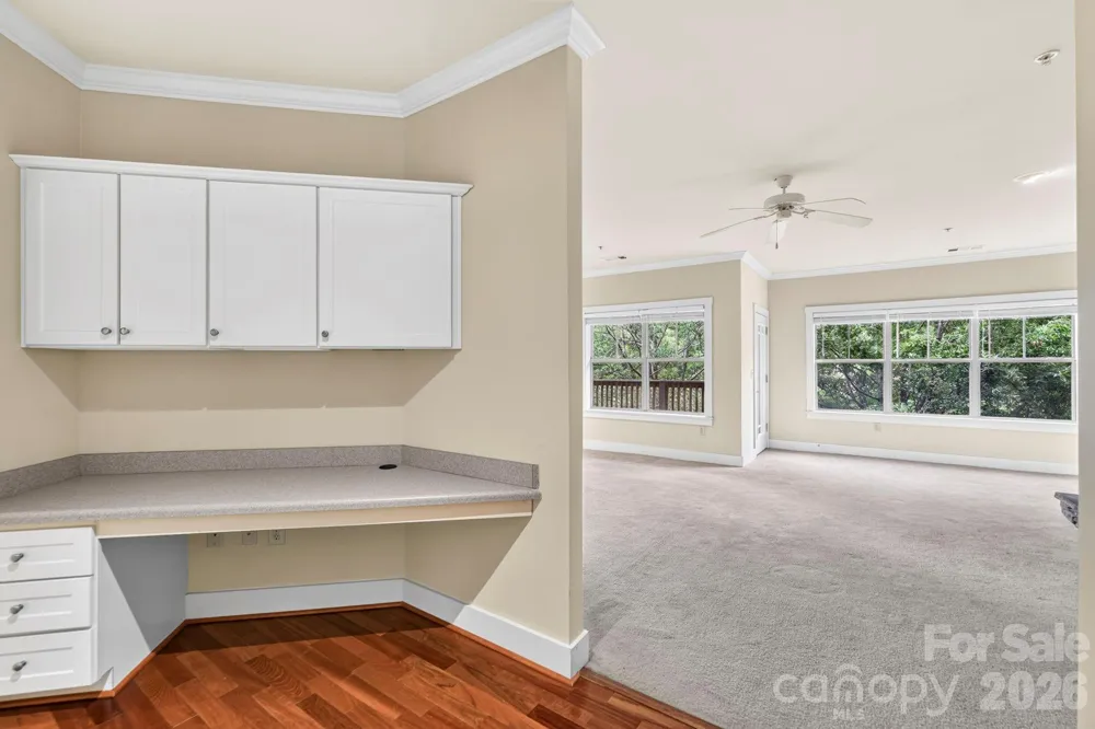 9 Kenilworth Knolls #303 Asheville, NC 28805