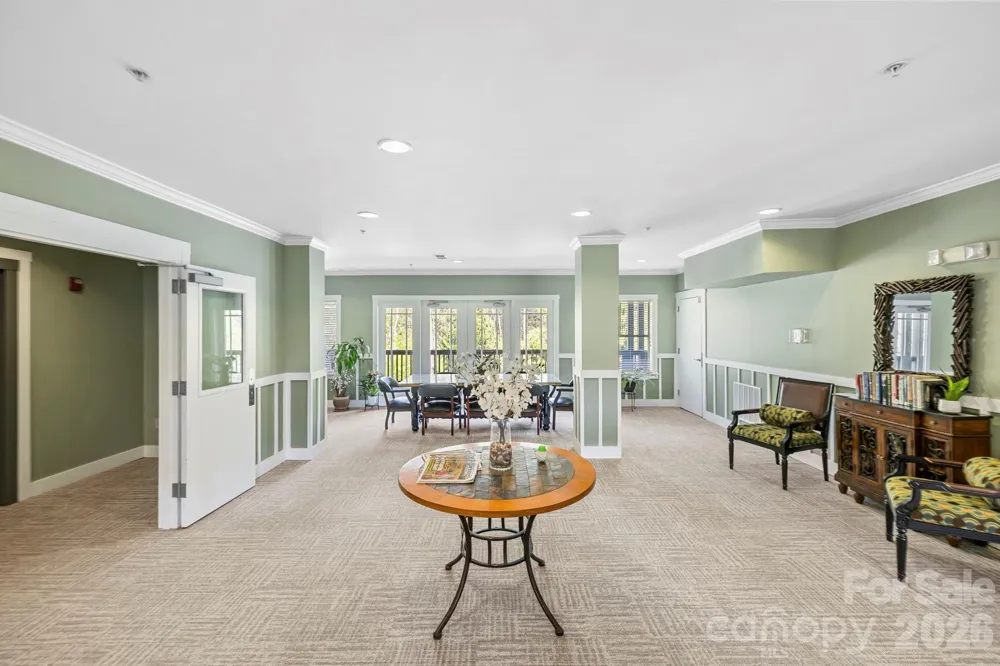 9 Kenilworth Knolls #303 Asheville, NC 28805
