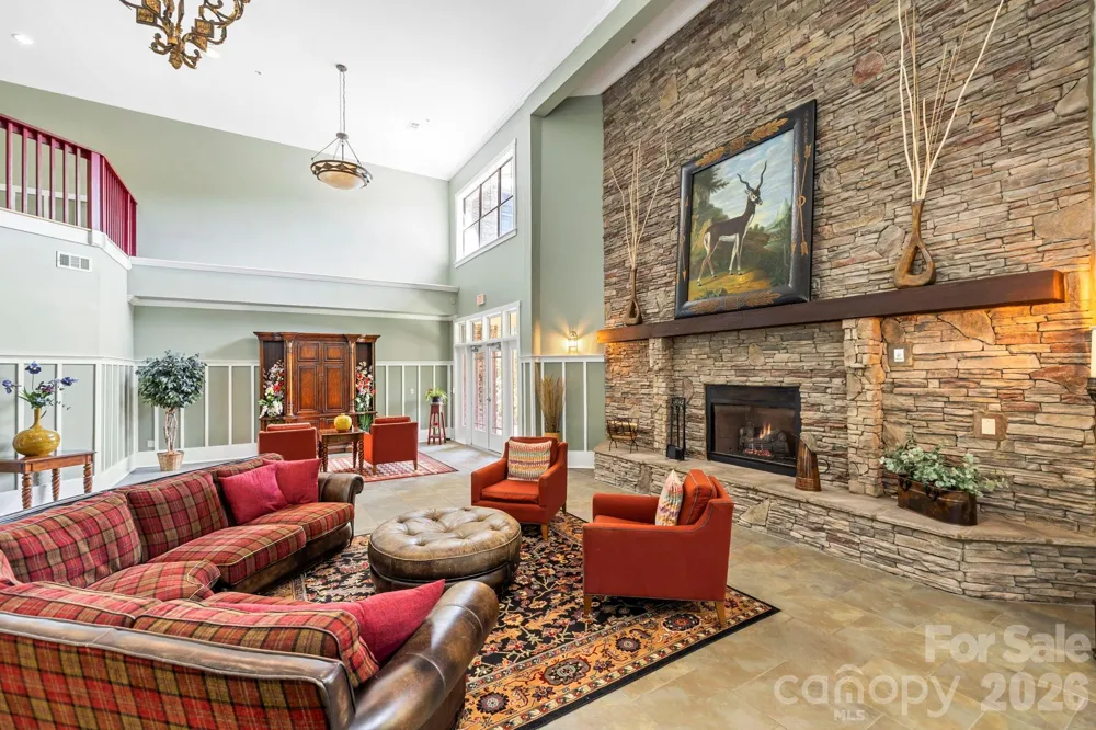 9 Kenilworth Knolls #303 Asheville, NC 28805
