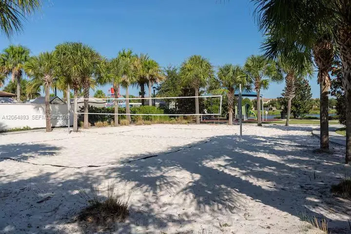 1892 Gobi Dr Kissimmee, FL 34747