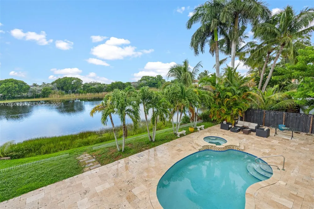 3654 SW 150th Ct Miami, FL 33185