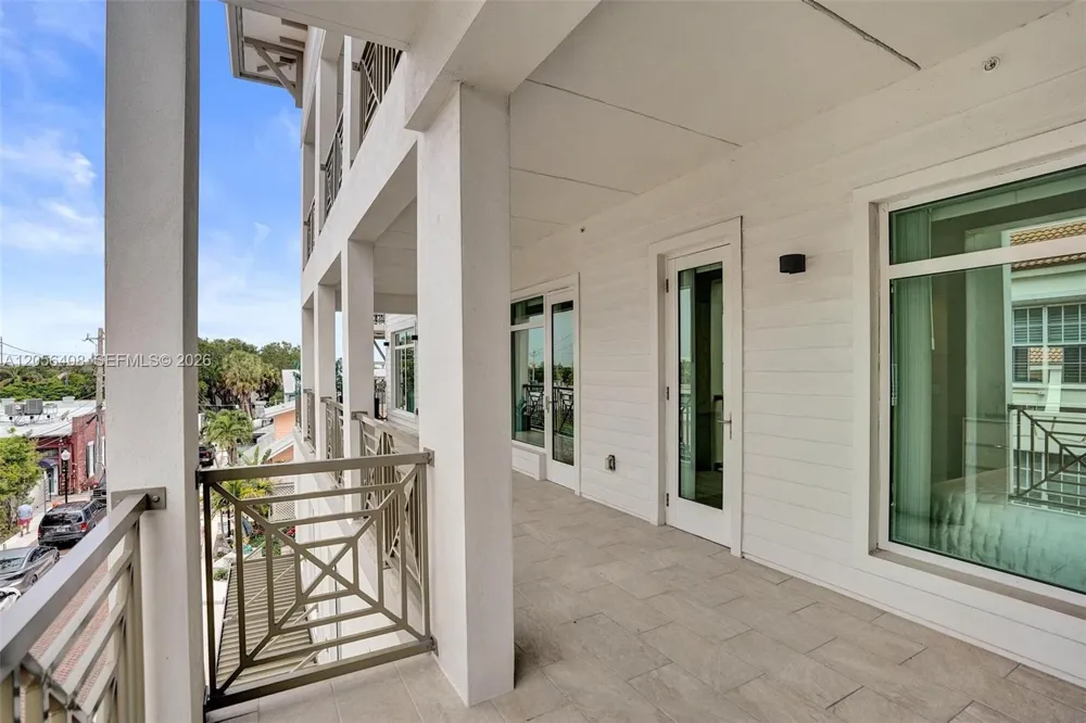 41 Seminole Street SW #Apt #3-10 Stuart, FL 34994