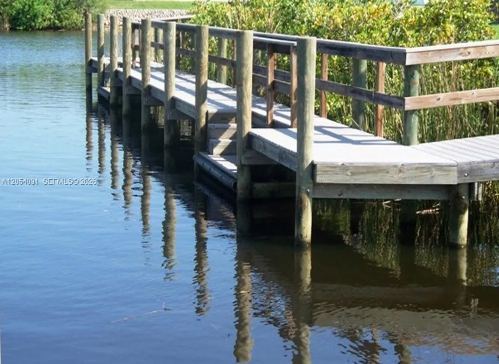 23 Cottagemaid St North Port, FL 34288