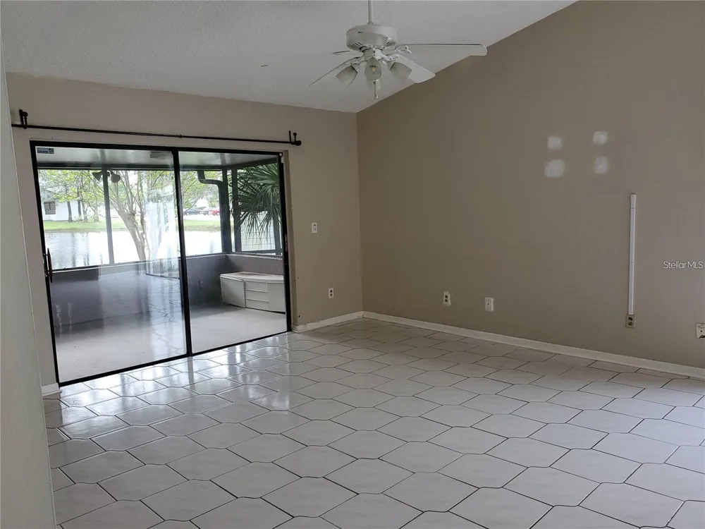 11301 DAREWOOD PLACE Tampa, FL 33624
