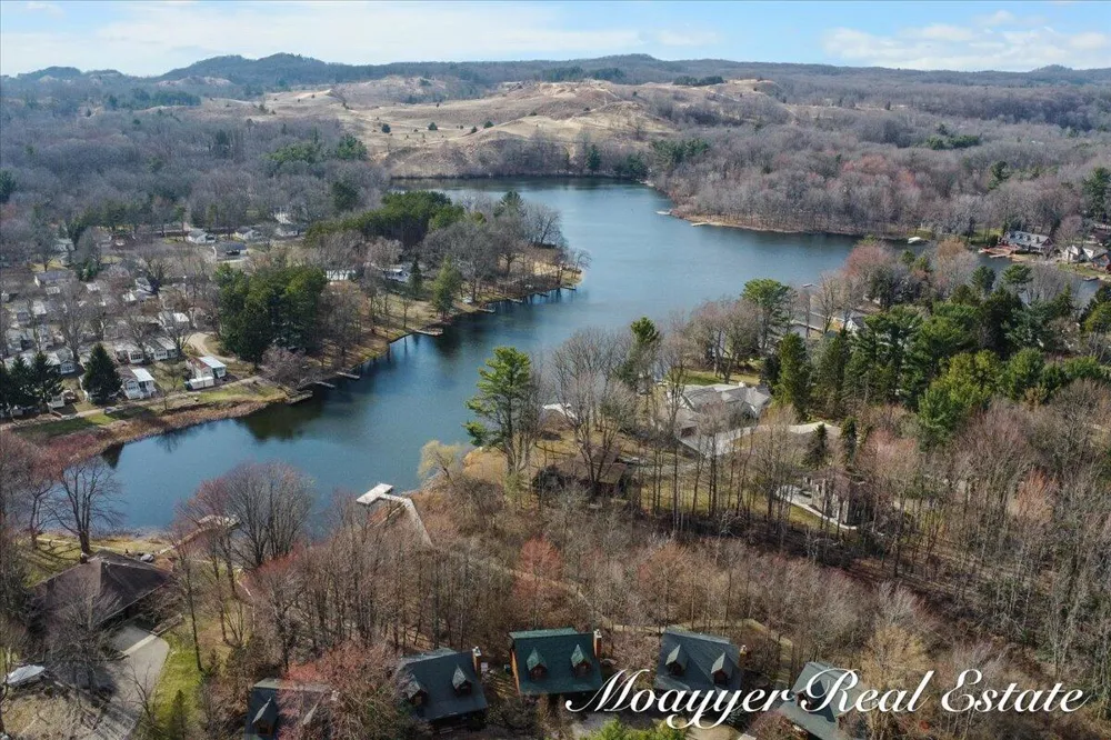 6459 Lilypad Lane Saugatuck Township, MI 49453