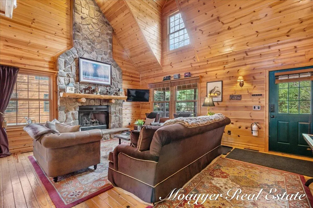 6459 Lilypad Lane Saugatuck Township, MI 49453