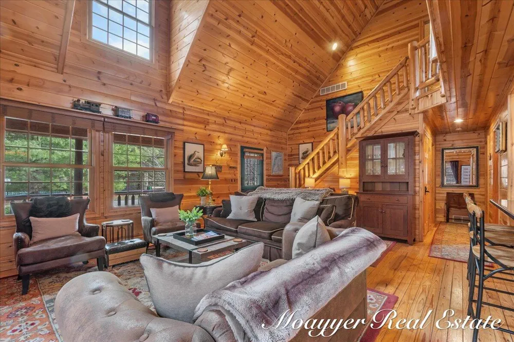6459 Lilypad Lane Saugatuck Township, MI 49453
