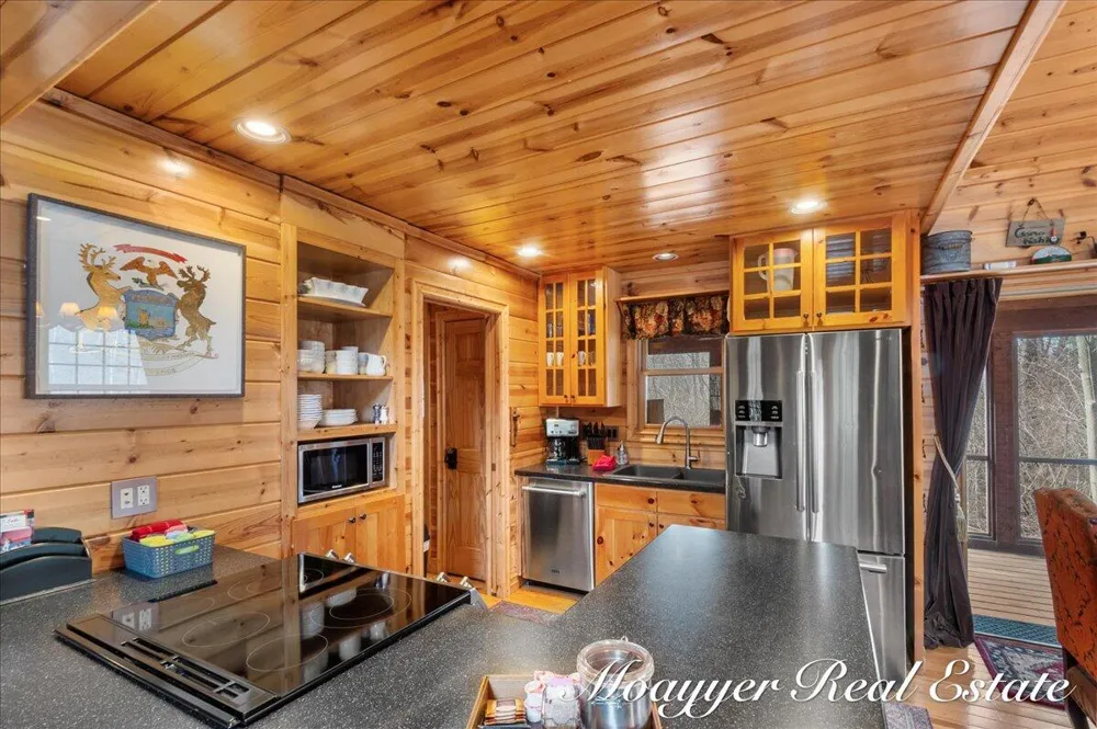 6459 Lilypad Lane Saugatuck Township, MI 49453