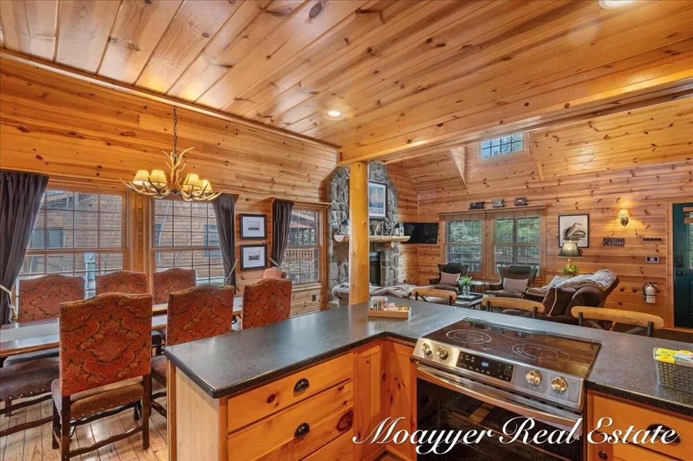 6459 Lilypad Lane Saugatuck Township, MI 49453