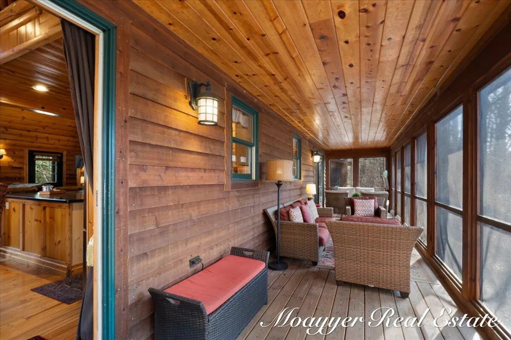 6459 Lilypad Lane Saugatuck Township, MI 49453