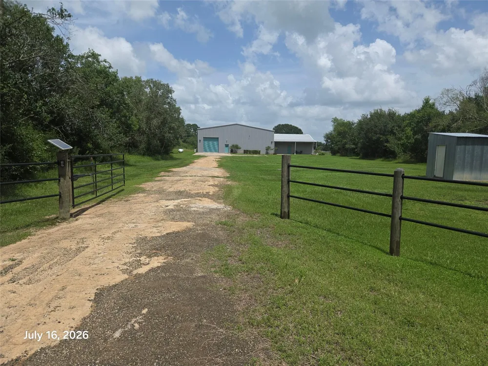 22610 Cessna Road Needville, TX 77461